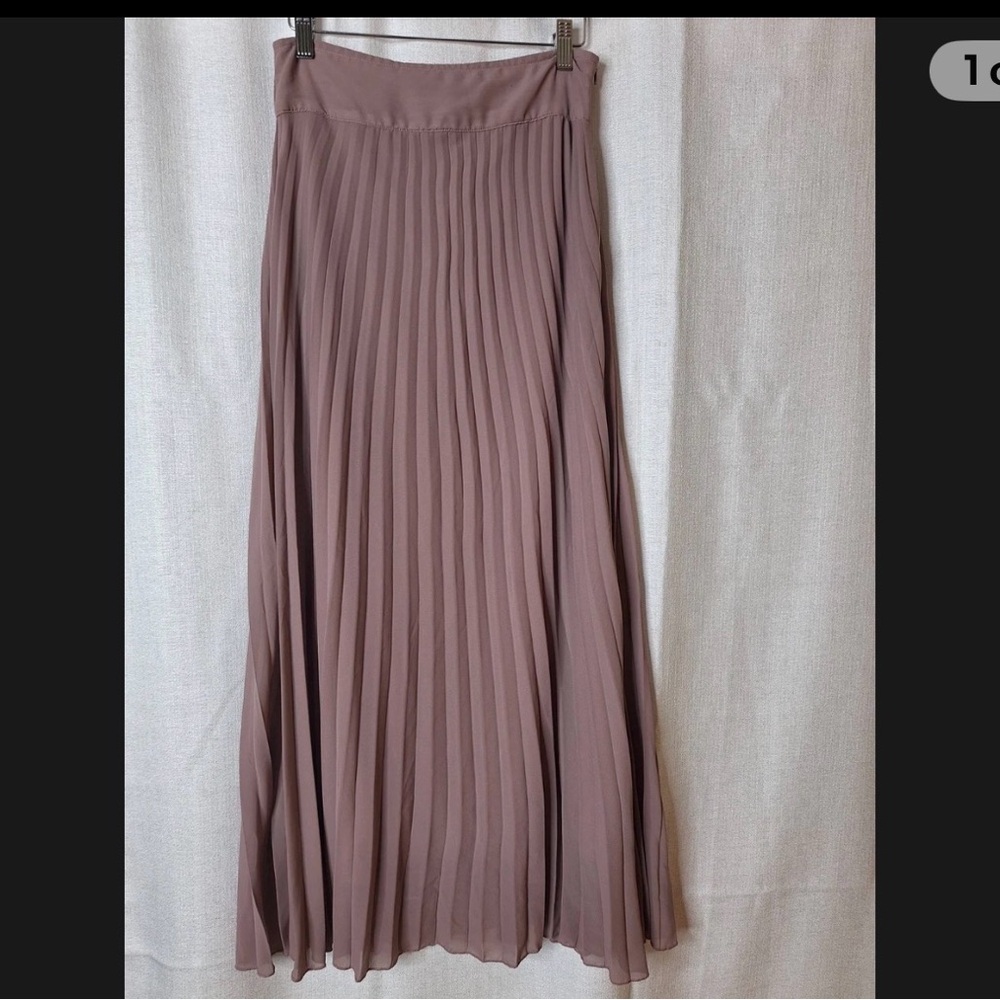 Solitaire Dusty Rose A-Line Pleated Skirt